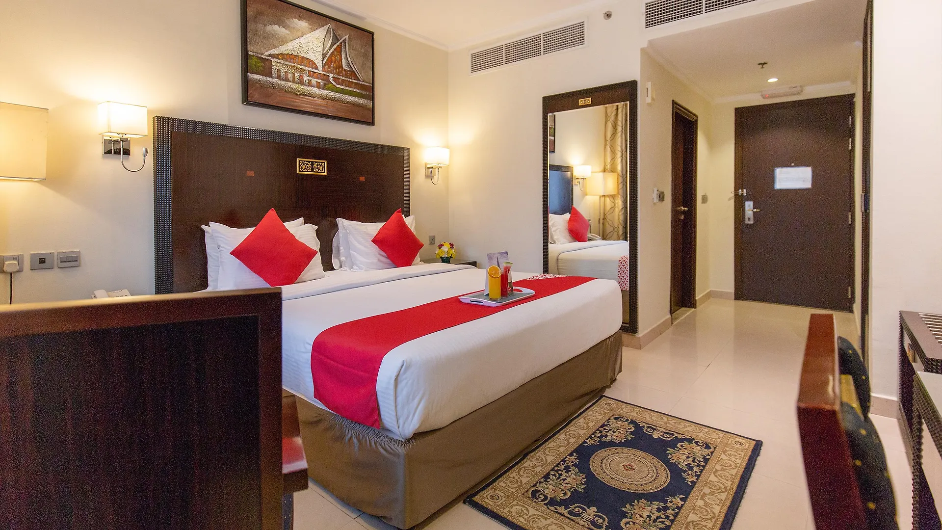 Smana Hotel Al Raffa Dubai 3*,