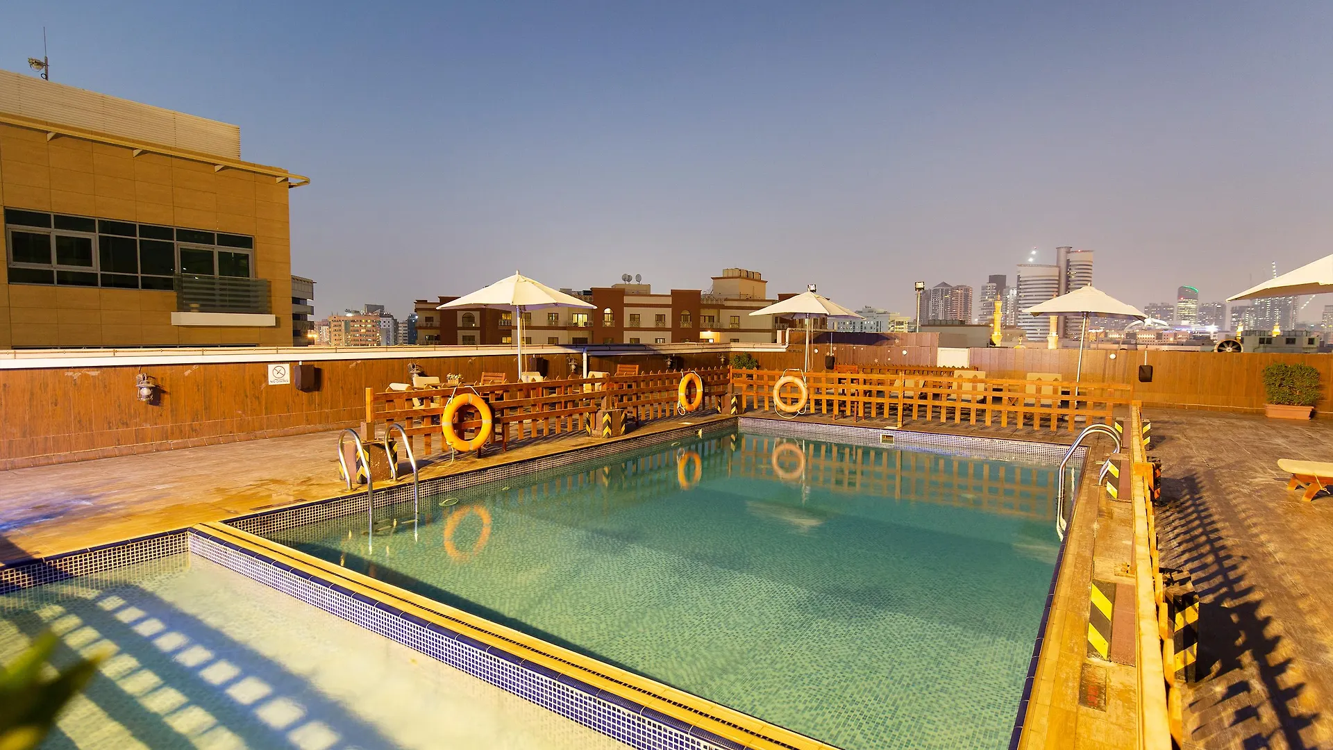 Smana Hotel Al Raffa Dubai