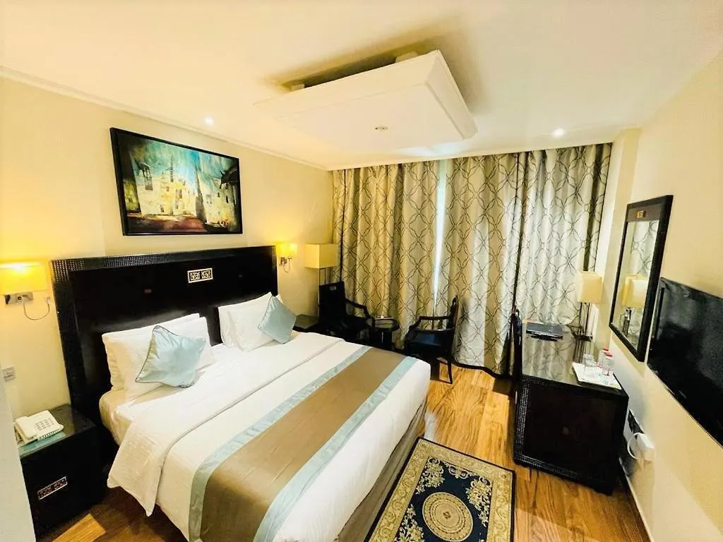Smana Hotel Al Raffa Dubai